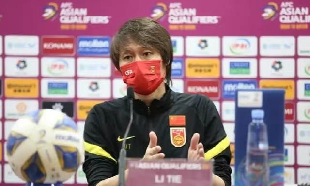 ”当他把这个想法告诉团队时，几乎所有人都不建议他这么拍，“整个调度真的太难了。